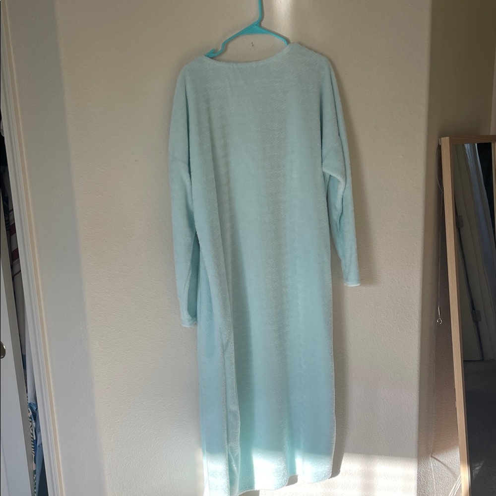 Soft Light Blue Robe - Picture 3 of 3